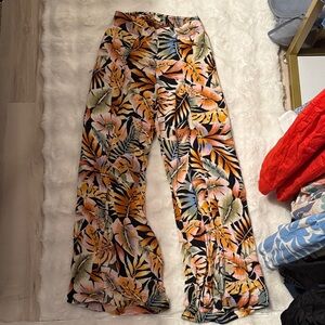 Billabong palazzo with slits